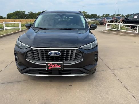 Used 2025 Ford Escape Platinum AWD/4WD image 4