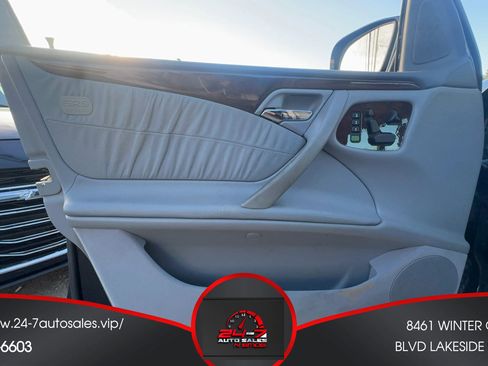 Used 2000 Mercedes-Benz E 320 Wagon image 18