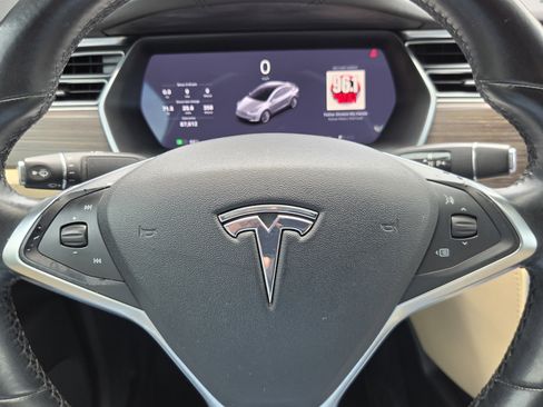 Used 2016 Tesla Model X 70D AWD/4WD image 15