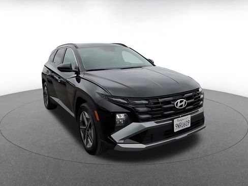 Used 2025 Hyundai Tucson SEL image 3