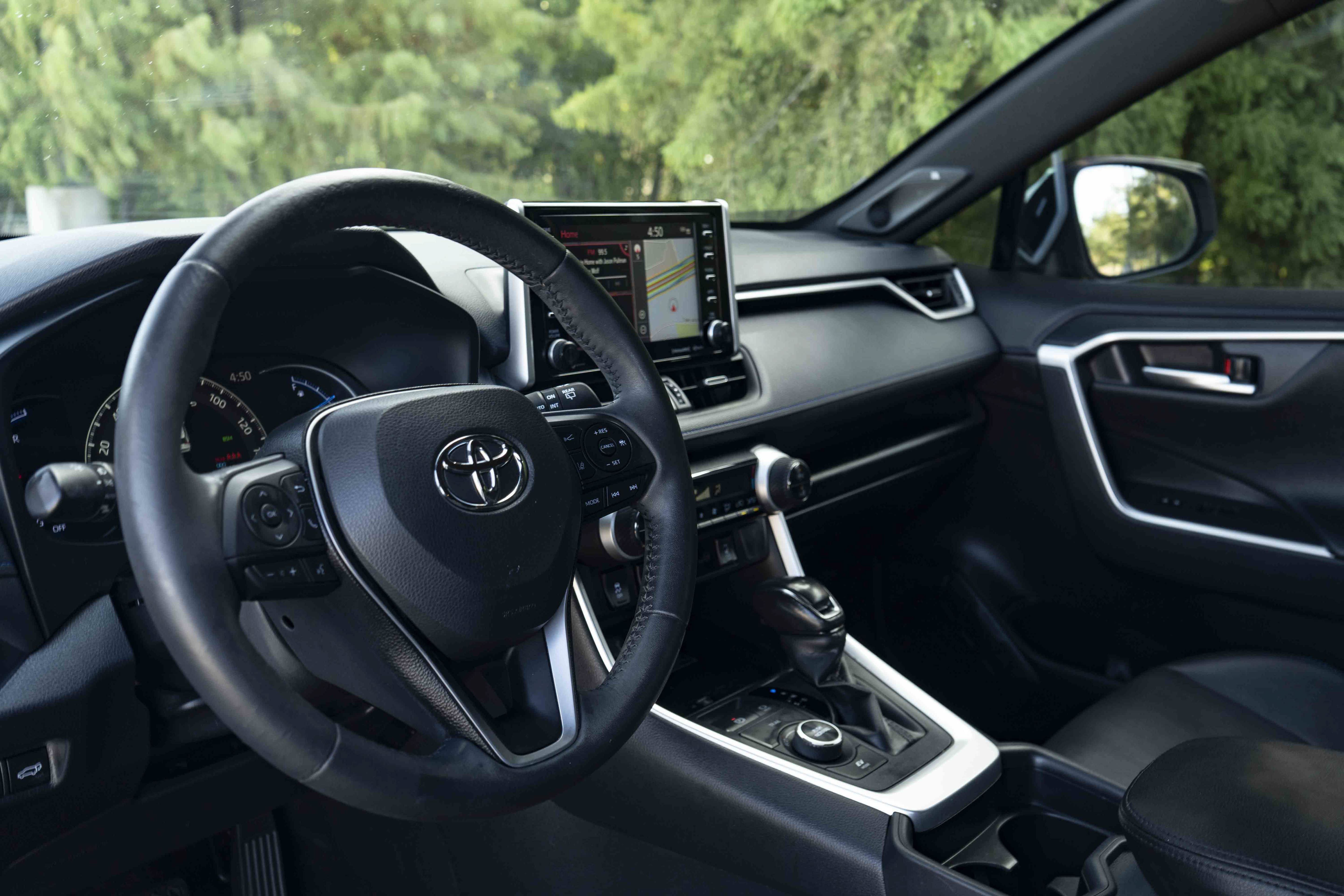 Used 2020 Toyota RAV4 XSE AWD/4WD image 15