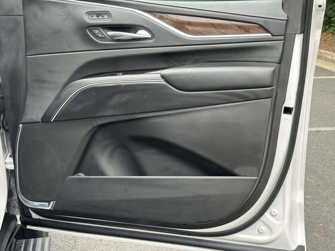 Used 2023 Cadillac Escalade Sport Platinum AWD/4WD image 27