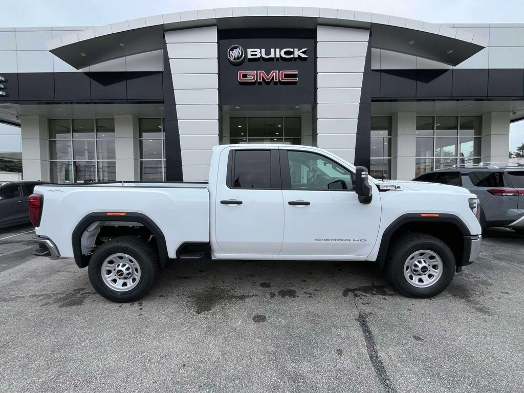 New 2026 GMC Sierra 2500 Pro w/ 1SA Pro Safety Plus Package AWD/4WD image 2