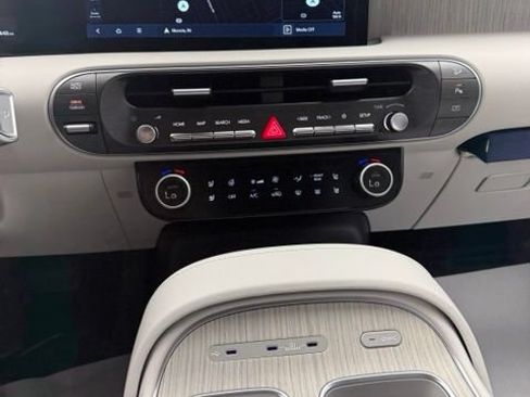 Used 2026 Hyundai Palisade Calligraphy AWD/4WD image 5