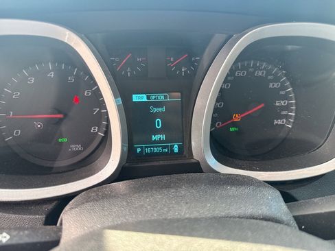 Used 2017 Chevrolet Equinox LT w/ Convenience Package image 19