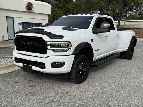 Used 2024 RAM 3500 Laramie w/ Night Edition image 9