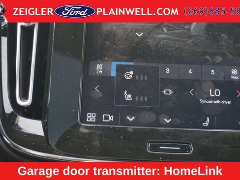 Used 2024 Volvo XC40 B5 Plus w/ Protection Package Premier AWD/4WD image 23