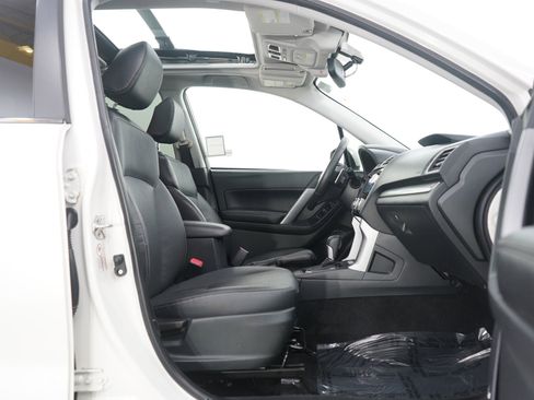 Used 2016 Subaru Forester 2.0XT Touring w/ Eyesight & Navigation System image 11