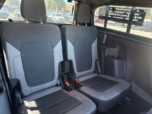 Used 2022 Ford Bronco 2-Door AWD/4WD image 12