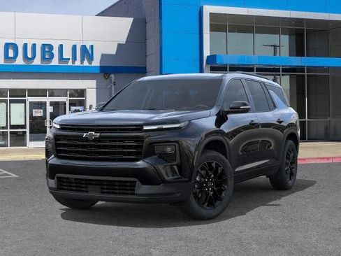 Used 2026 Chevrolet Traverse LT w/ Midnight/Sport Edition AWD/4WD image 7