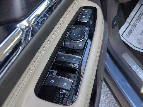 Used 2024 Lincoln Corsair Grand Touring w/ Equipment Group 301A image 17