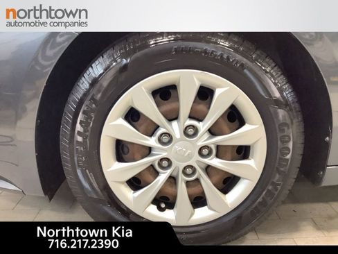 Certified 2019 Kia Forte Sedan image 23