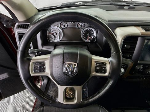 Used 2018 RAM 1500 Laramie image 21