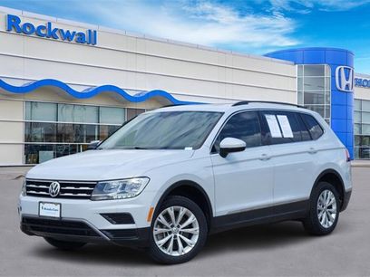 Used 2018 Volkswagen Tiguan SE w/ Panoramic Sunroof Package