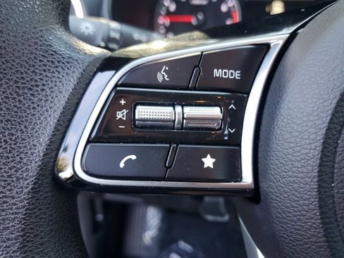 Used 2023 Kia Forte LXS image 14