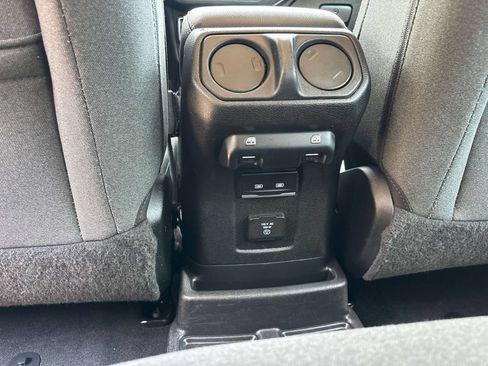 Used 2024 Jeep Wrangler Unlimited Sahara w/ Dual Top Group AWD/4WD image 14