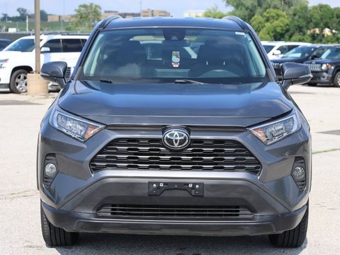 Used 2021 Toyota RAV4 XLE AWD/4WD image 5