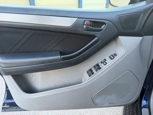 Used 2007 Toyota 4Runner SR5 RWD image 9