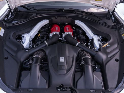 Used 2024 Ferrari Roma image 28