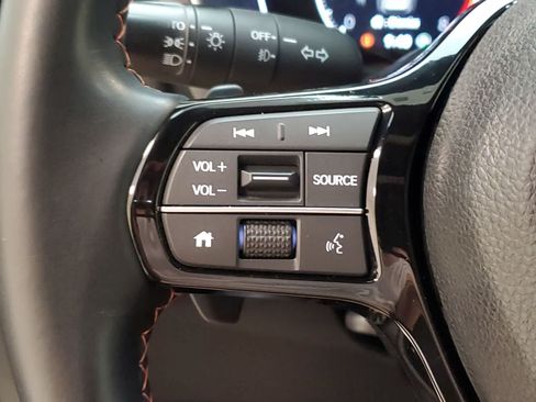 Certified 2023 Honda Pilot Sport image 11