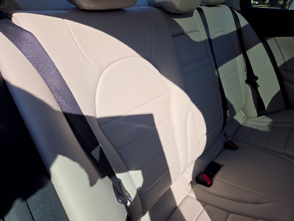 Used 2015 Mercedes-Benz C 300 4MATIC Sedan image 27