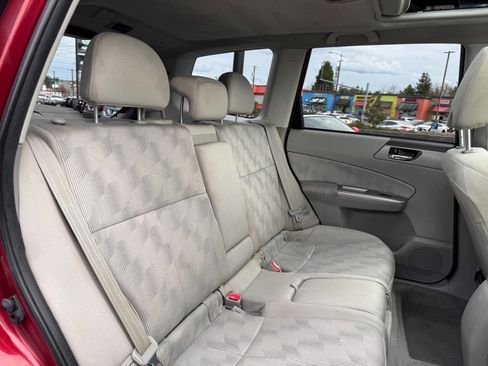 Used 2010 Subaru Forester 2.5X Premium image 20