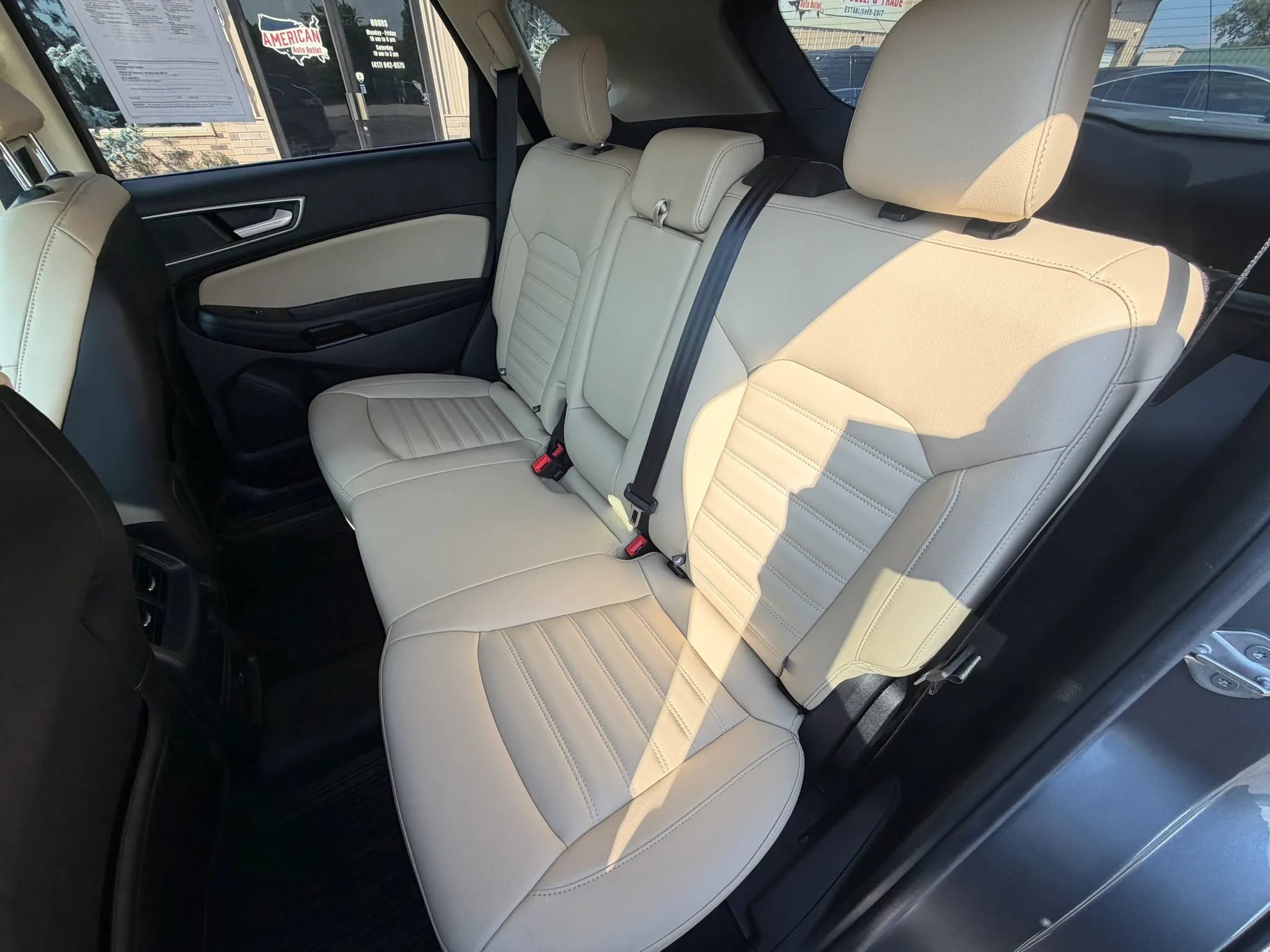 Used 2021 Ford Edge SEL FWD image 6