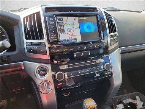 Used 2013 Toyota Land Cruiser AWD/4WD image 17