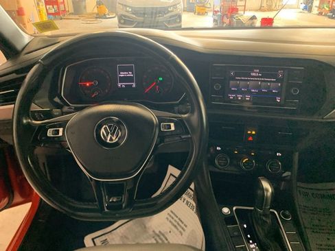 Used 2019 Volkswagen Jetta R-Line image 14