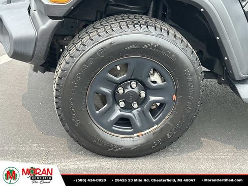 Used 2022 Jeep Wrangler Sport AWD/4WD image 9