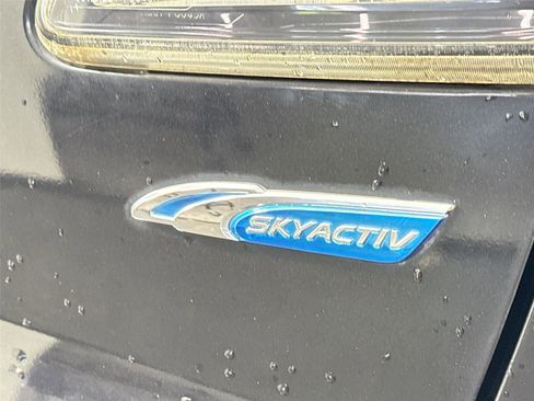 Used 2013 MAZDA MAZDA3 i Sport FWD image 13