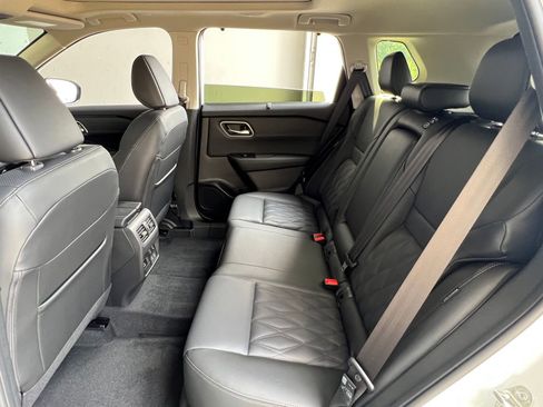 New 2026 Nissan Rogue Platinum w/ Platinum Premium Package image 12