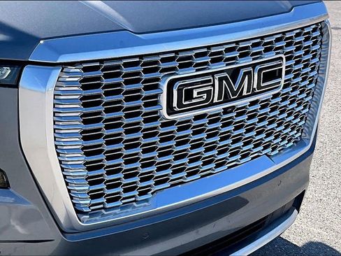 Used 2021 GMC Yukon Denali w/ Denali Premium Package RWD image 29