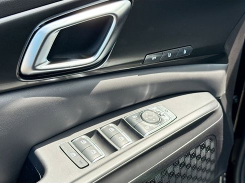 New 2026 Kia Carnival SX FWD image 8