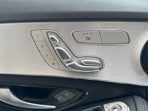 Used 2021 Mercedes-Benz C 300 Sedan image 27