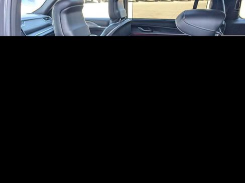 Used 2021 Jeep Grand Cherokee L Overland w/ Luxury Tech Group IV AWD/4WD image 28