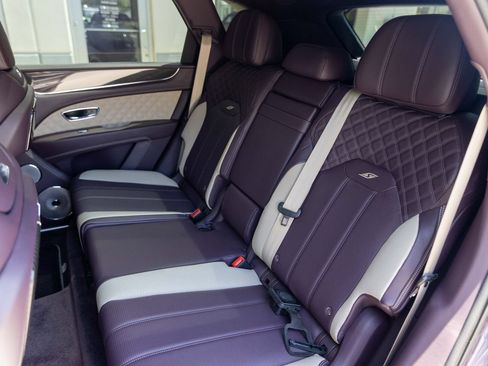 Certified 2023 Bentley Bentayga AWD/4WD image 49