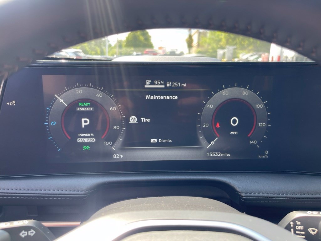 Certified 2024 Nissan Ariya FWD image 25