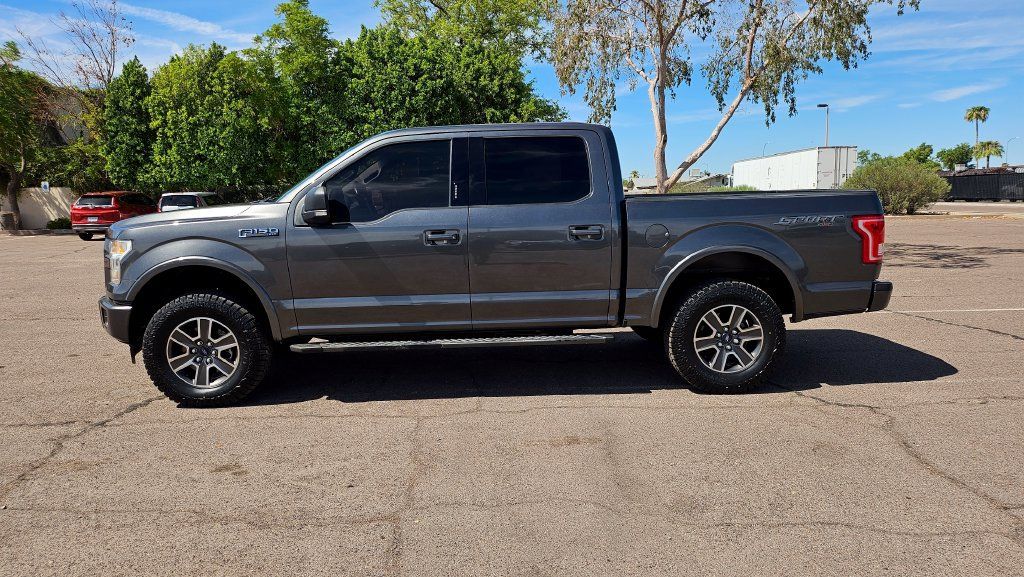 Used 2017 Ford F150 XLT w/ Equipment Group 302A Luxury AWD/4WD image 7