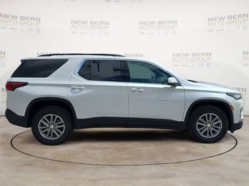 Used 2023 Chevrolet Traverse LT AWD/4WD image 6