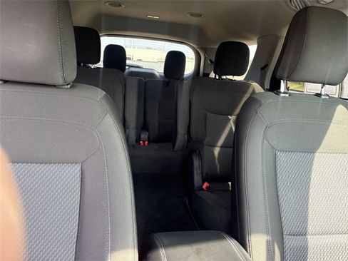 Used 2023 Ford Explorer XLT image 37