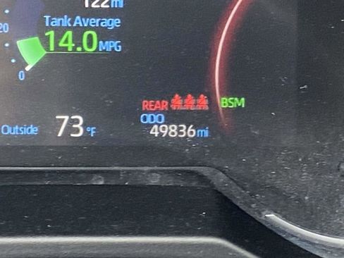 Used 2024 Toyota RAV4 XLE image 31