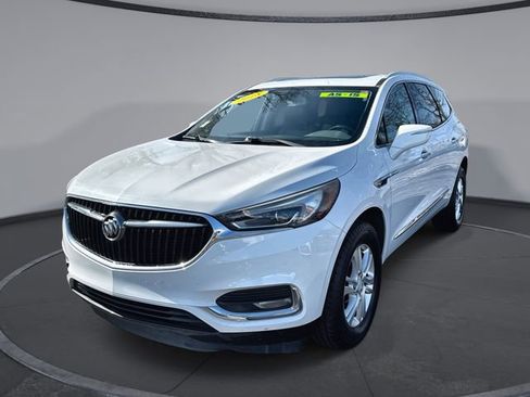 Used 2018 Buick Enclave Essence image 1