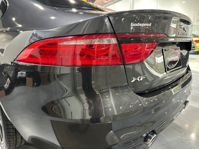 Used 2019 Jaguar XF S AWD/4WD image 70