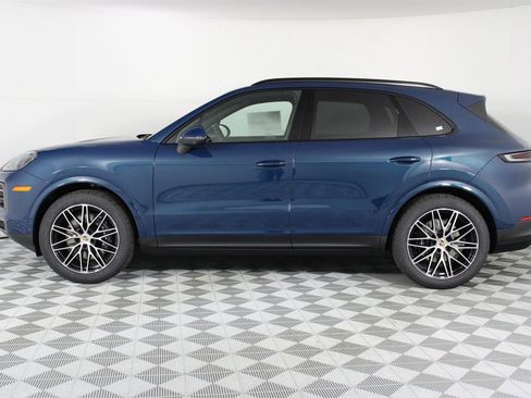 New 2026 Porsche Cayenne image 2