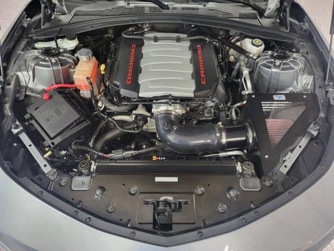 Used 2020 Chevrolet Camaro SS RWD image 28