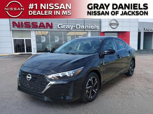 Used 2025 Nissan Sentra SV w/ All-Weather Package FWD image 3