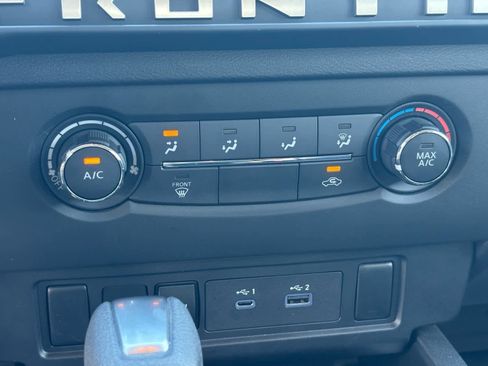 Used 2025 Nissan Frontier SV w/ Tow Package image 24