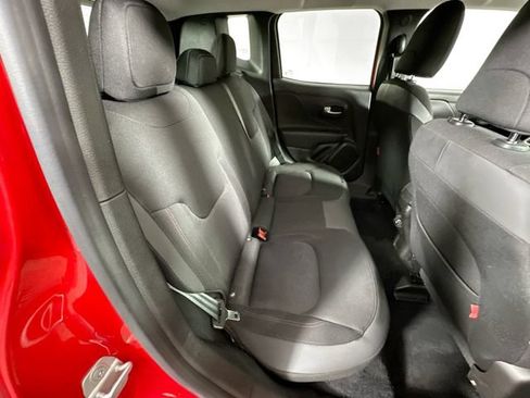 Used 2023 Jeep Renegade Trailhawk AWD/4WD image 27