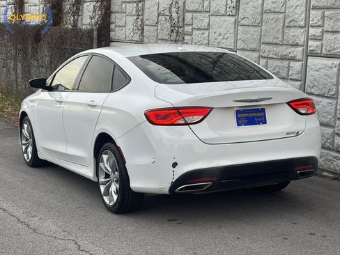 Used 2015 Chrysler 200 S image 4